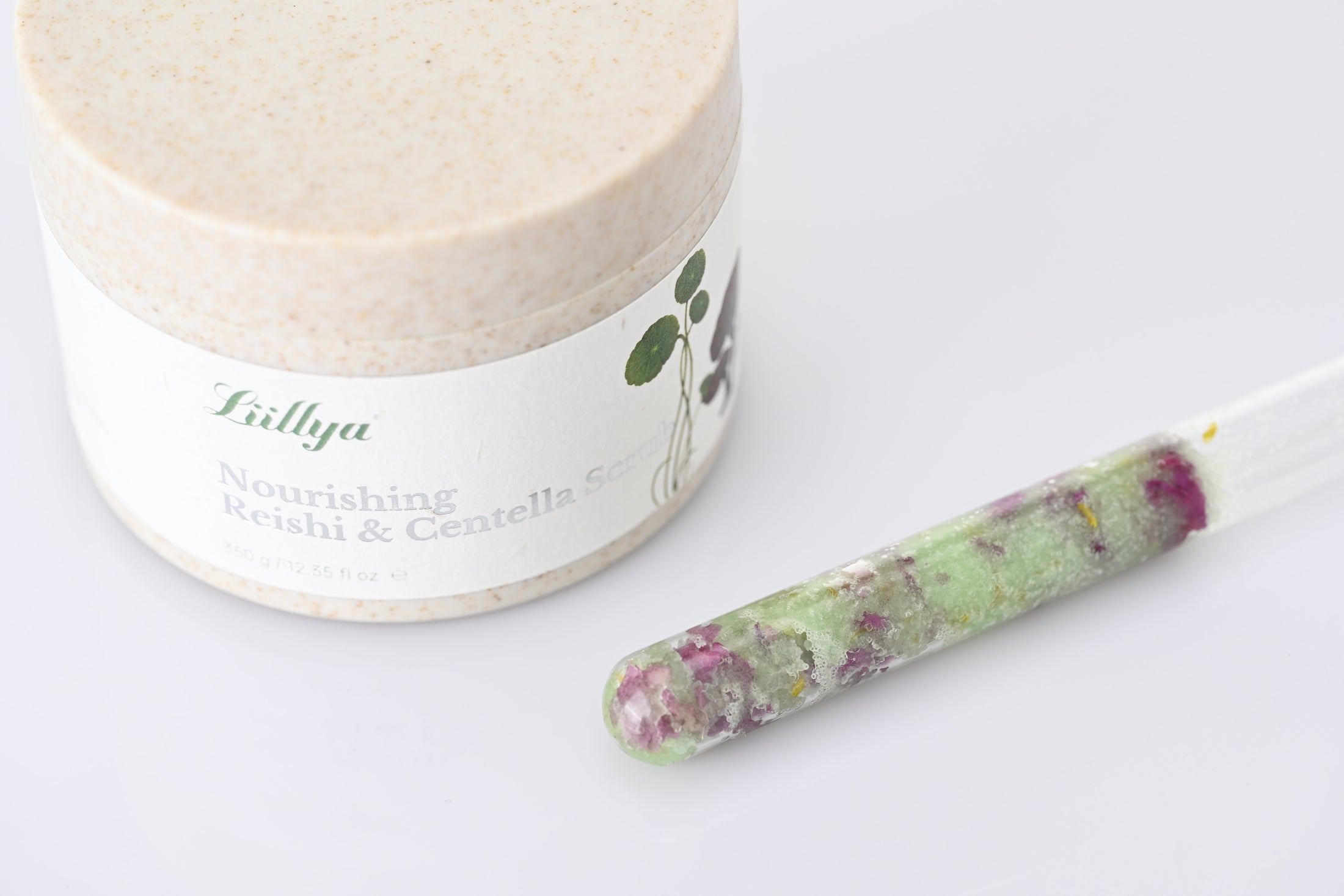 Liillya Nourishing Reishi & Centella Scrub